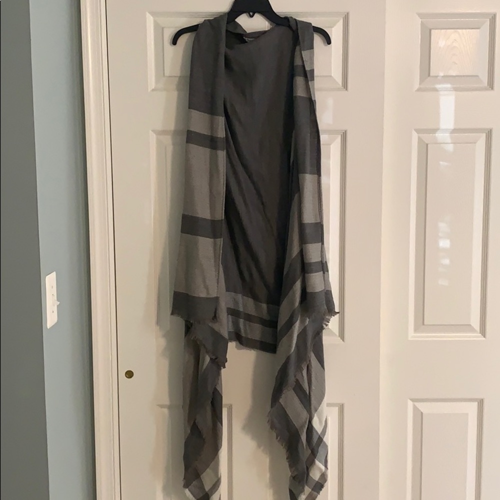 High low lightweight shawl